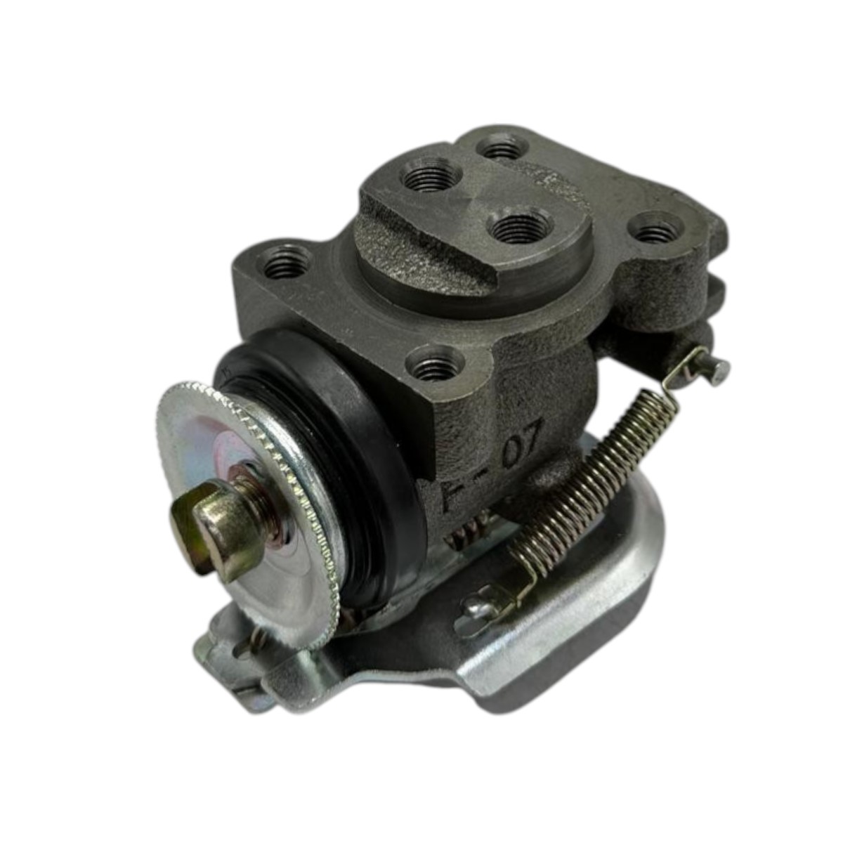 Cilindro Freno Daihatsu Delta Delantero derecho inferior
